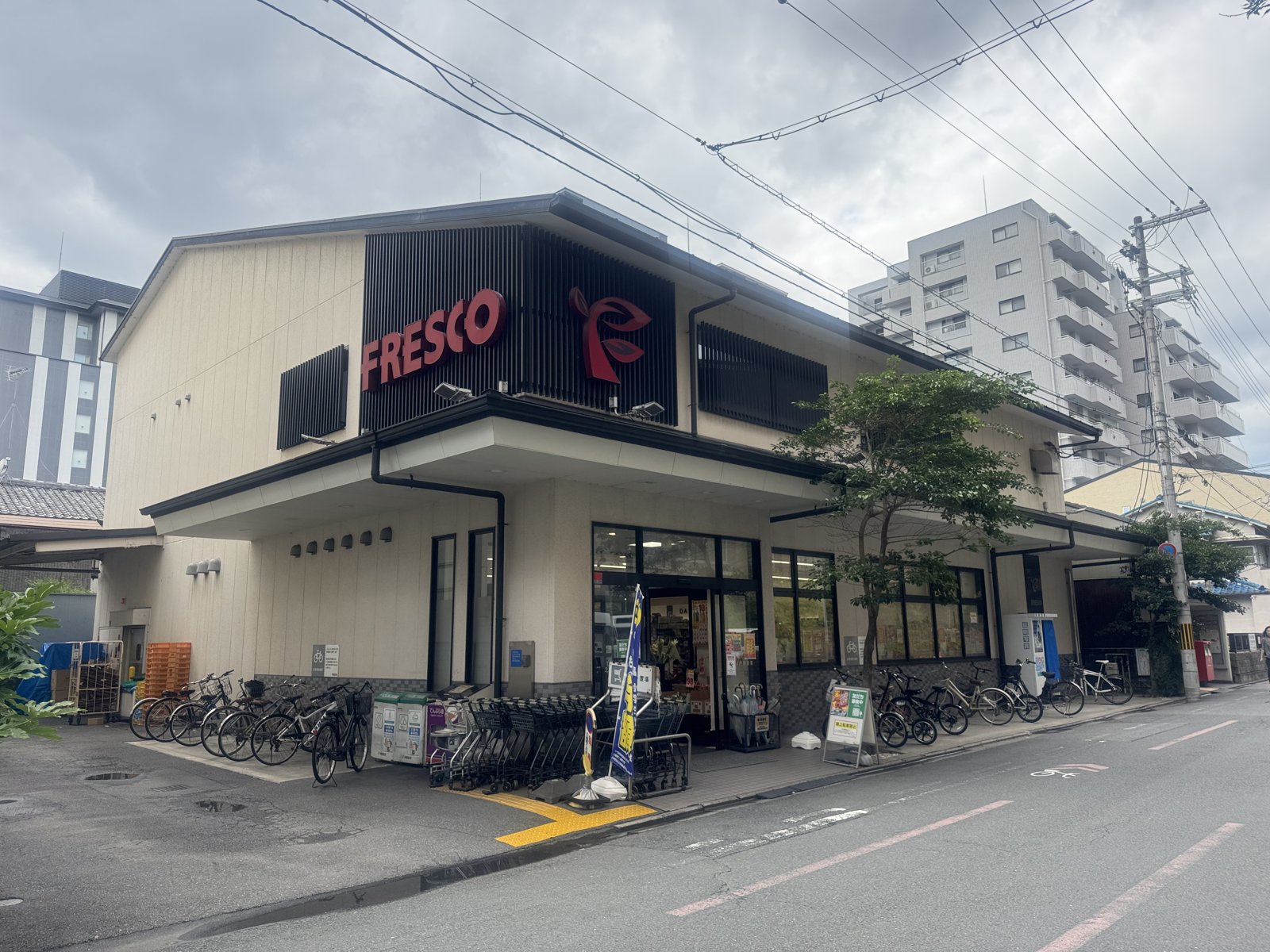 スーパーフレスコの店舗